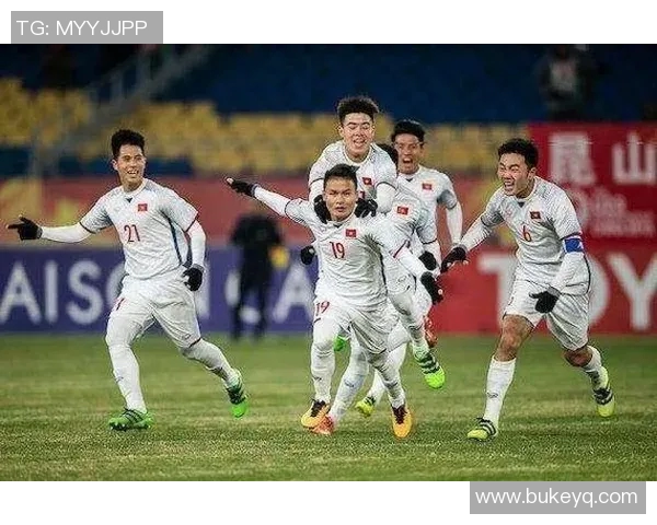 亚洲足球之星十强盘点揭秘他们背后的传奇故事与成就