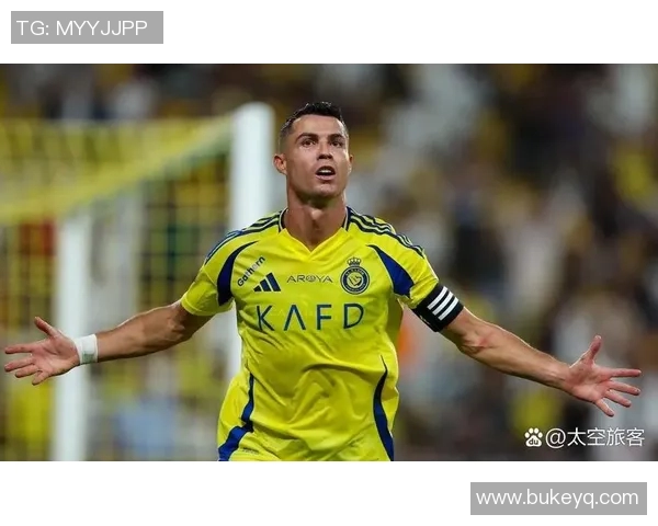 全冠足球明星的传奇故事与成就揭秘你知道是谁吗