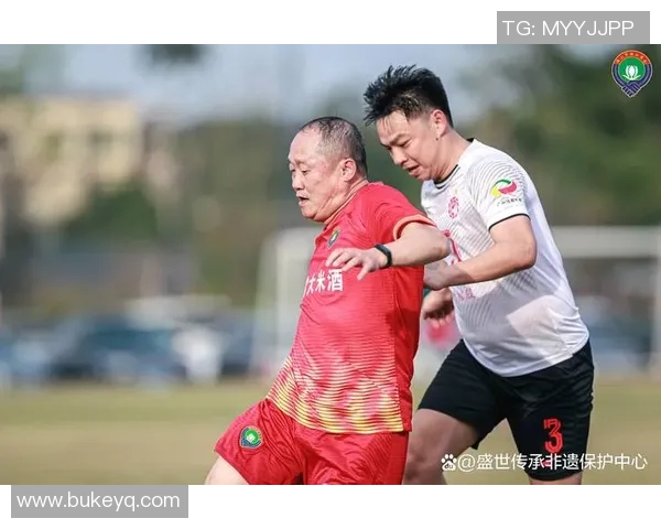 丁老师在足球界的传奇故事与他心目中的明星球员揭秘