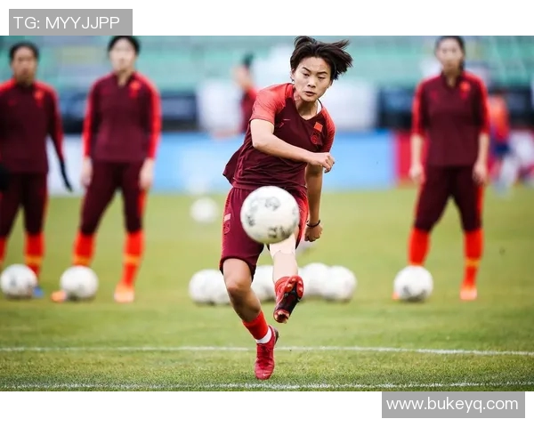 女子专访足球明星揭示运动员背后的真实故事与心路历程