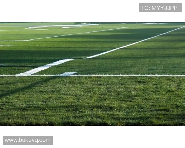 足球明星桌面壁纸精选让你的电脑焕发活力与激情尽享绿茵场上的荣耀与梦想